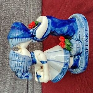 Cute Kissing Boy & Girl 😘 (Imported from Amsterdam)